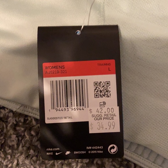 Nike sports bra - Picture 2 of 3